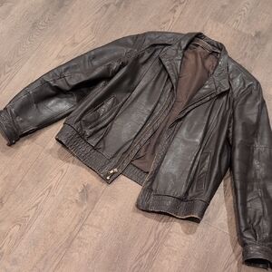 Men's Black Leather Bomber Jacket - Classic Zip Front